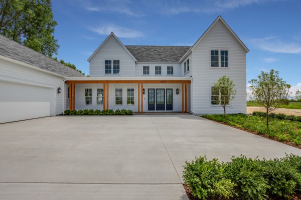 Cost of Concrete Driveway Service in Bay City